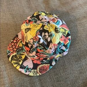 Fruity pattern Colvin hat with sun visor one size